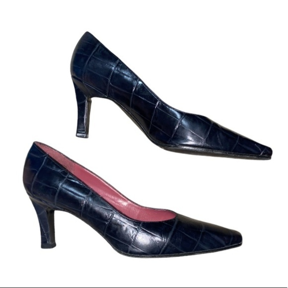 Etienne Aigner Alligator Embossed Leather Heels in 8.5M